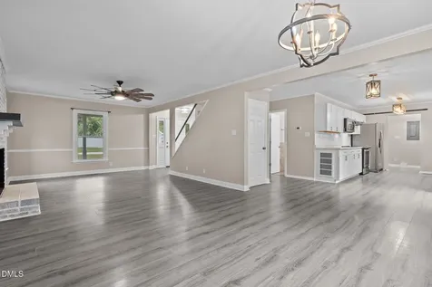 804 W Scotsdale Road Laurinburg NC 28352