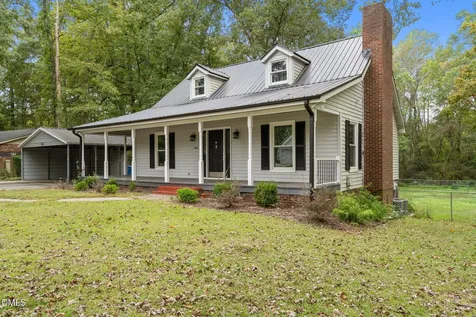 804 W Scotsdale Road Laurinburg NC 28352