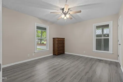 804 W Scotsdale Road Laurinburg NC 28352
