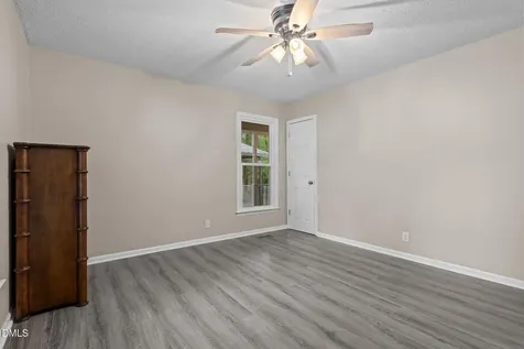 804 W Scotsdale Road Laurinburg NC 28352