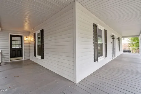 804 W Scotsdale Road Laurinburg NC 28352