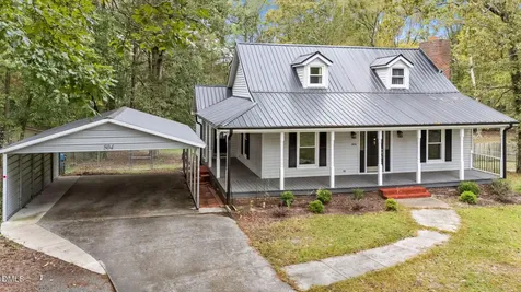 804 W Scotsdale Road Laurinburg NC 28352