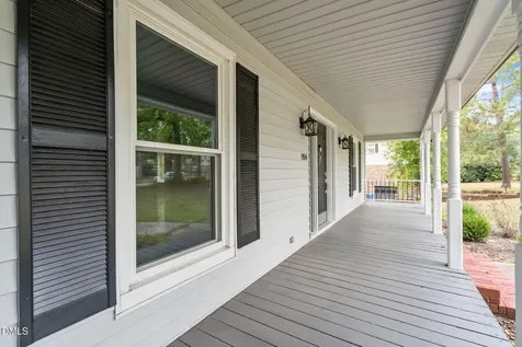 804 W Scotsdale Road Laurinburg NC 28352