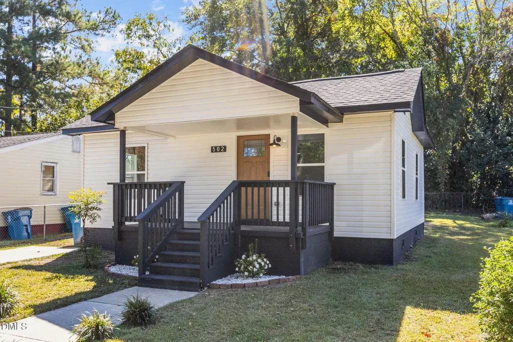 502 E Cleveland Street Dunn NC 28334