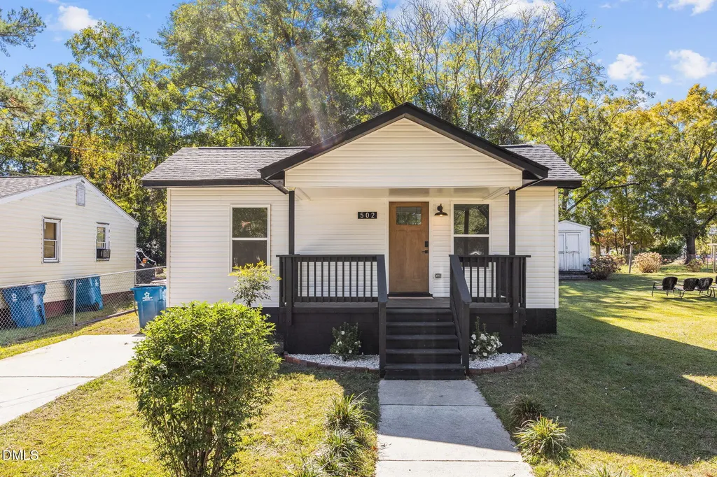 502 E Cleveland Street Dunn NC 28334