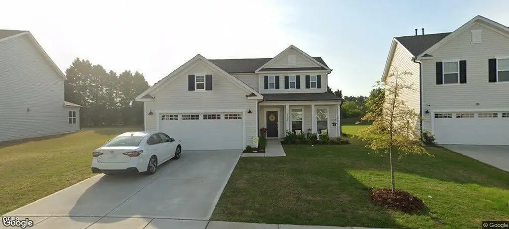 2179 Fox Chapel Place Fuquay Varina NC 27526