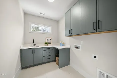 407 Waldo Street Cary NC 27511