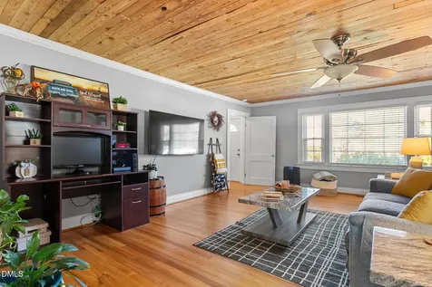3307 Altamahaw Church Street Elon NC 27244