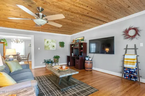 3307 Altamahaw Church Street Elon NC 27244