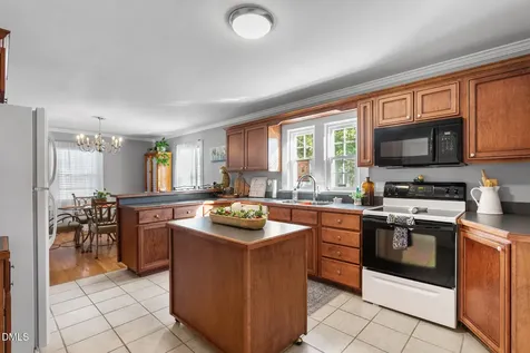 3307 Altamahaw Church Street Elon NC 27244