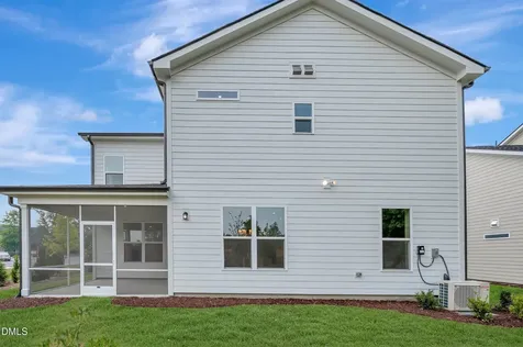 2511 Vetrina Way Apex NC 27502