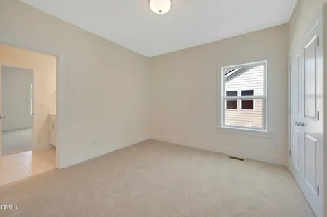 2511 Vetrina Way Apex NC 27502