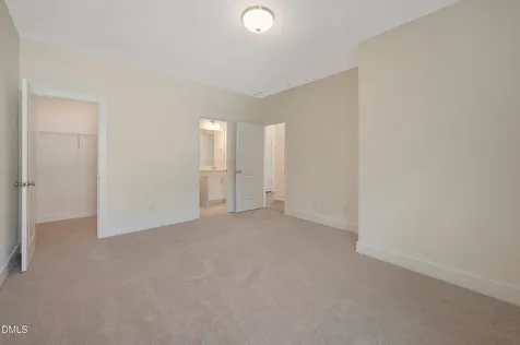 2511 Vetrina Way Apex NC 27502