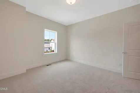 2511 Vetrina Way Apex NC 27502