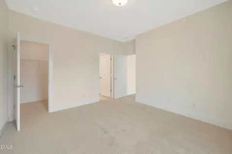 2511 Vetrina Way Apex NC 27502
