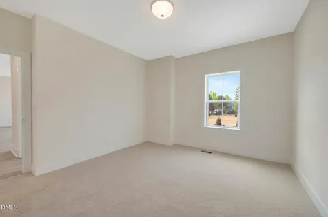 2511 Vetrina Way Apex NC 27502