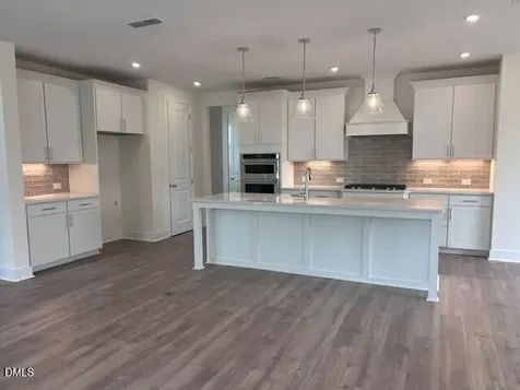 2511 Vetrina Way Apex NC 27502