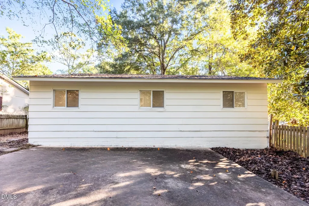 7313 Longstreet Drive Raleigh NC 27615