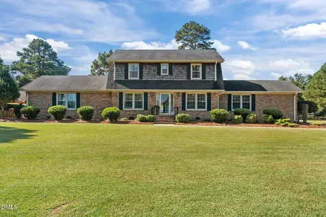 326 Country Way Sanford NC 27332