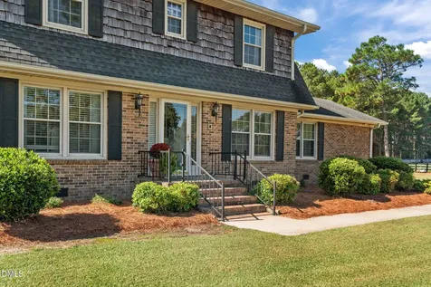 326 Country Way Sanford NC 27332