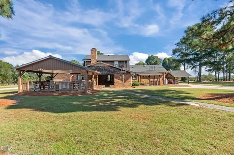 326 Country Way Sanford NC 27332