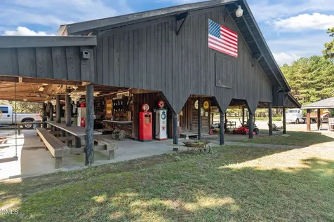 326 Country Way Sanford NC 27332