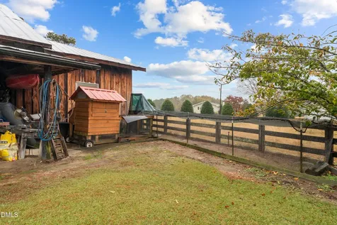 326 Country Way Sanford NC 27332