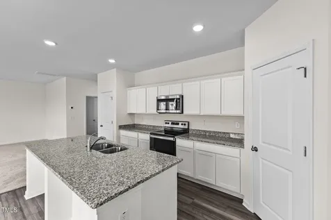 203 Bedstone Way Clayton NC 27520