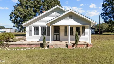 7477 N Nc 58 Castalia NC 27816