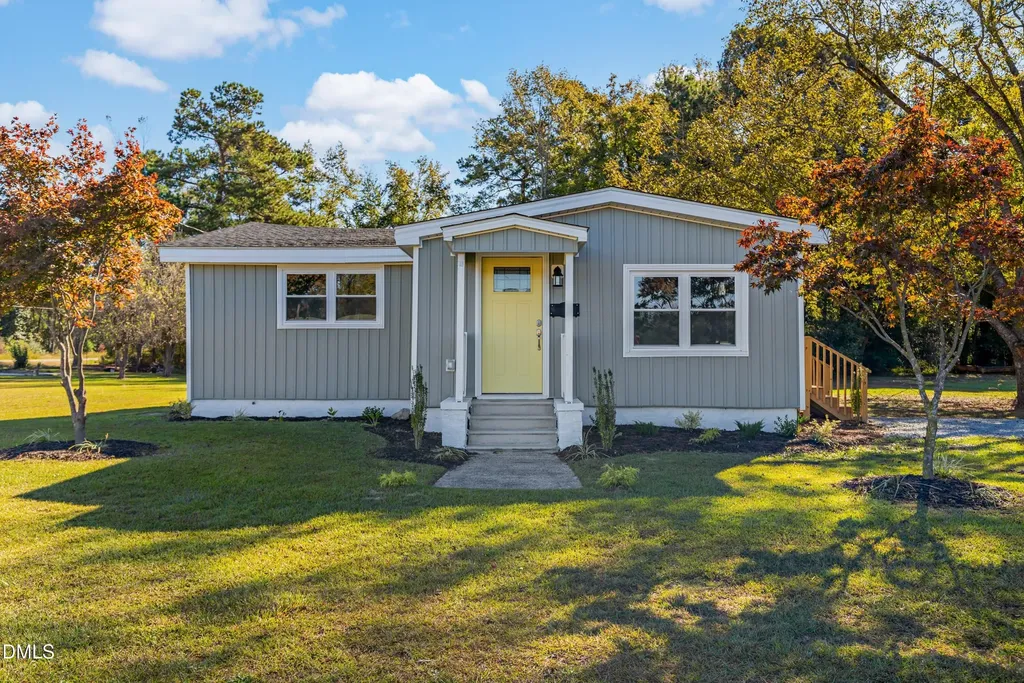 1340 George Perry Lee Road Dunn NC 28334