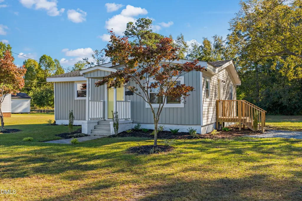 1340 George Perry Lee Road Dunn NC 28334