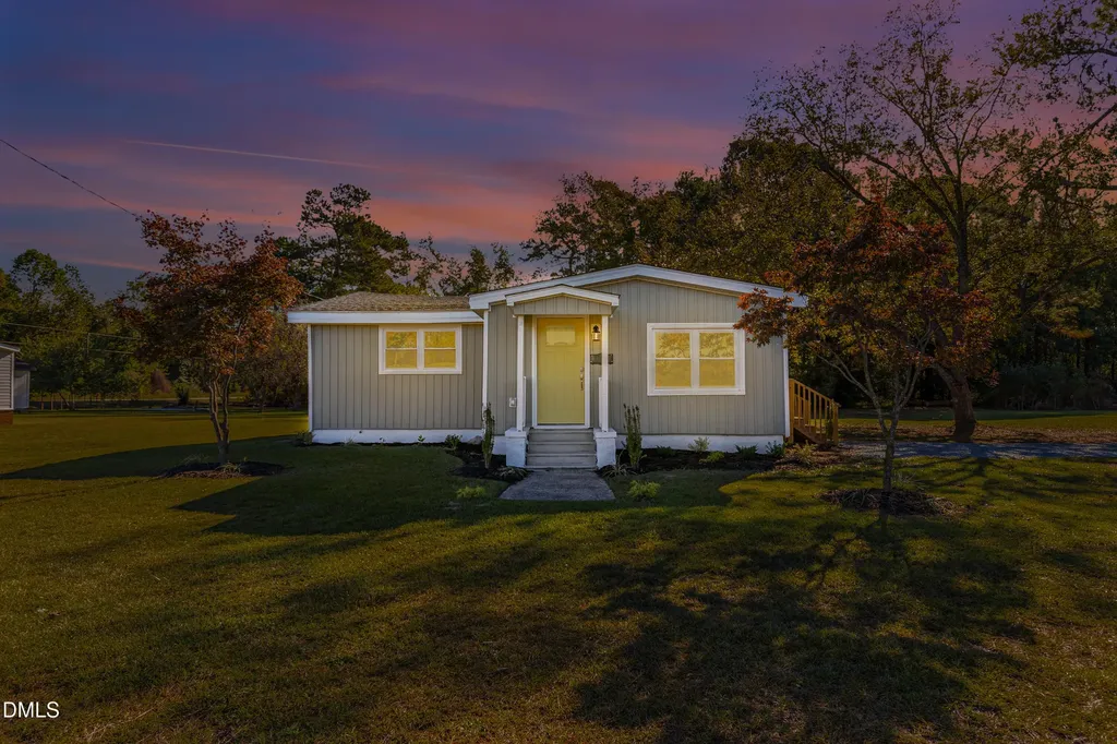1340 George Perry Lee Road Dunn NC 28334