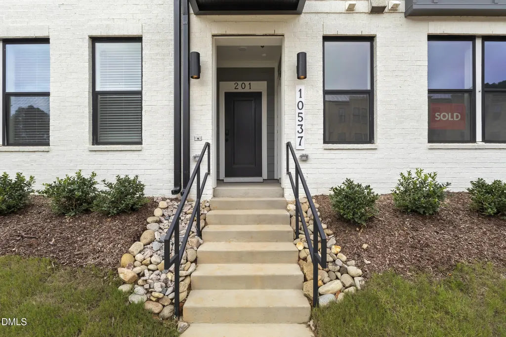 10545 Pleasant Branch Drive Raleigh NC 27614