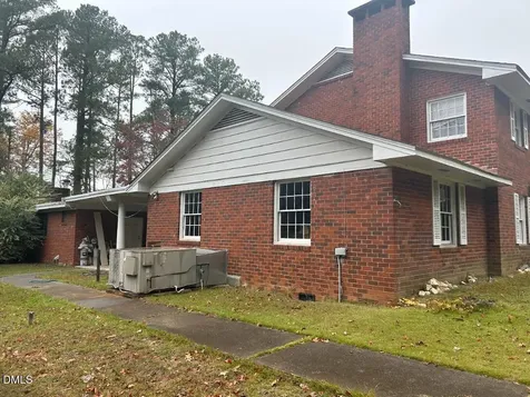 3612 Doc Bennett Road Fayetteville NC 28306