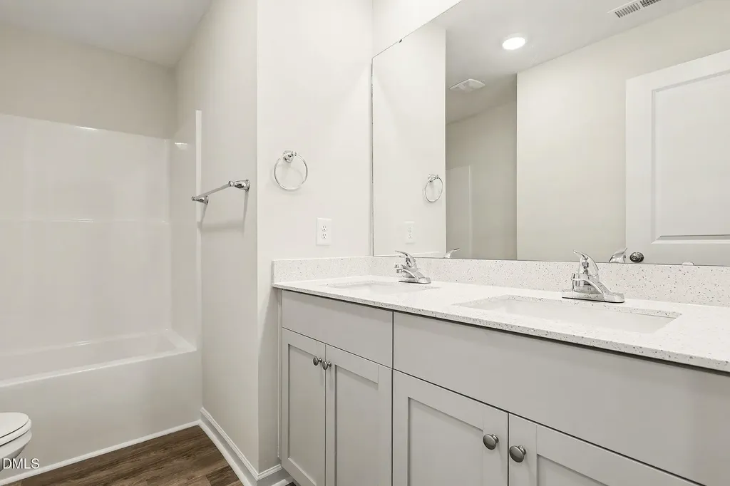 40 E Emily Gardens Drive Selma NC 27576