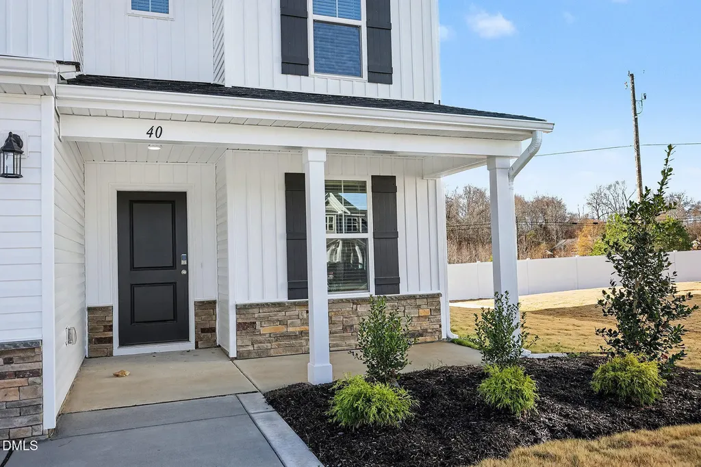 40 E Emily Gardens Drive Selma NC 27576
