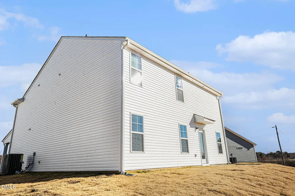 40 E Emily Gardens Drive Selma NC 27576