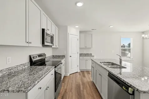 40 E Emily Gardens Drive Selma NC 27576