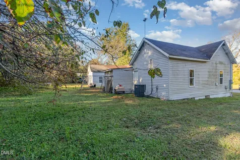 810 Vaughan Street Henderson NC 27536