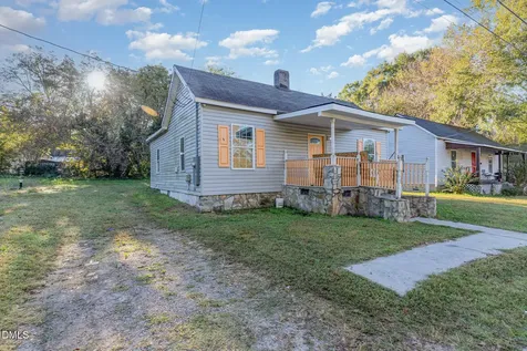 810 Vaughan Street Henderson NC 27536