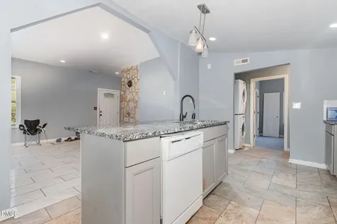 810 Vaughan Street Henderson NC 27536