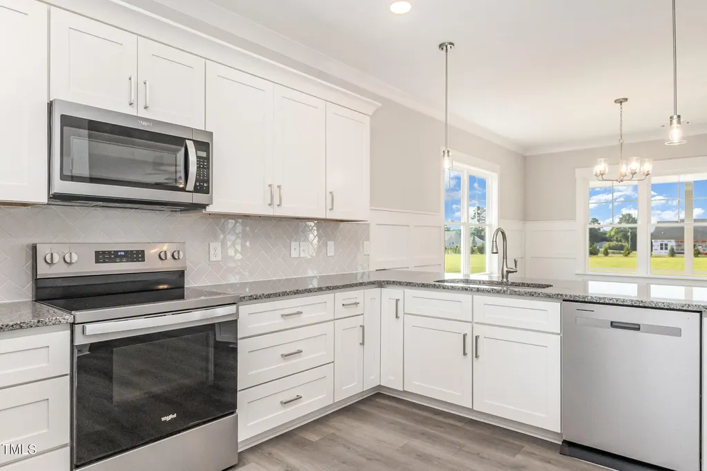 58 Royal Avenue Selma NC 27576