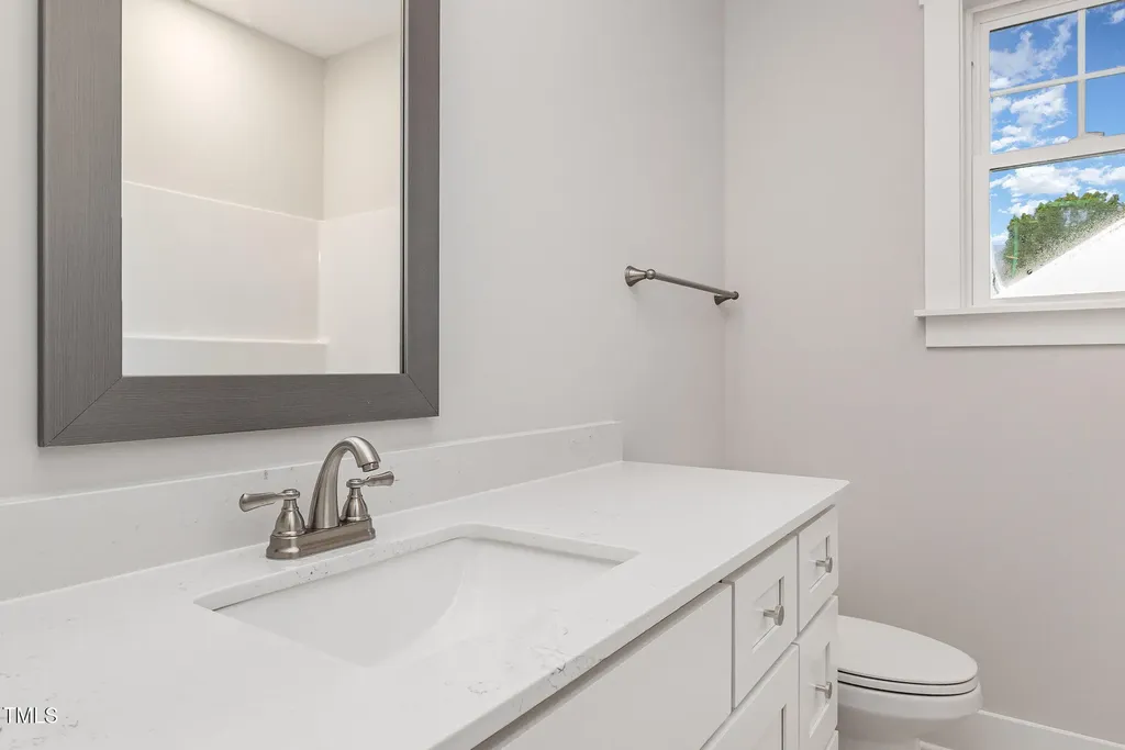58 Royal Avenue Selma NC 27576