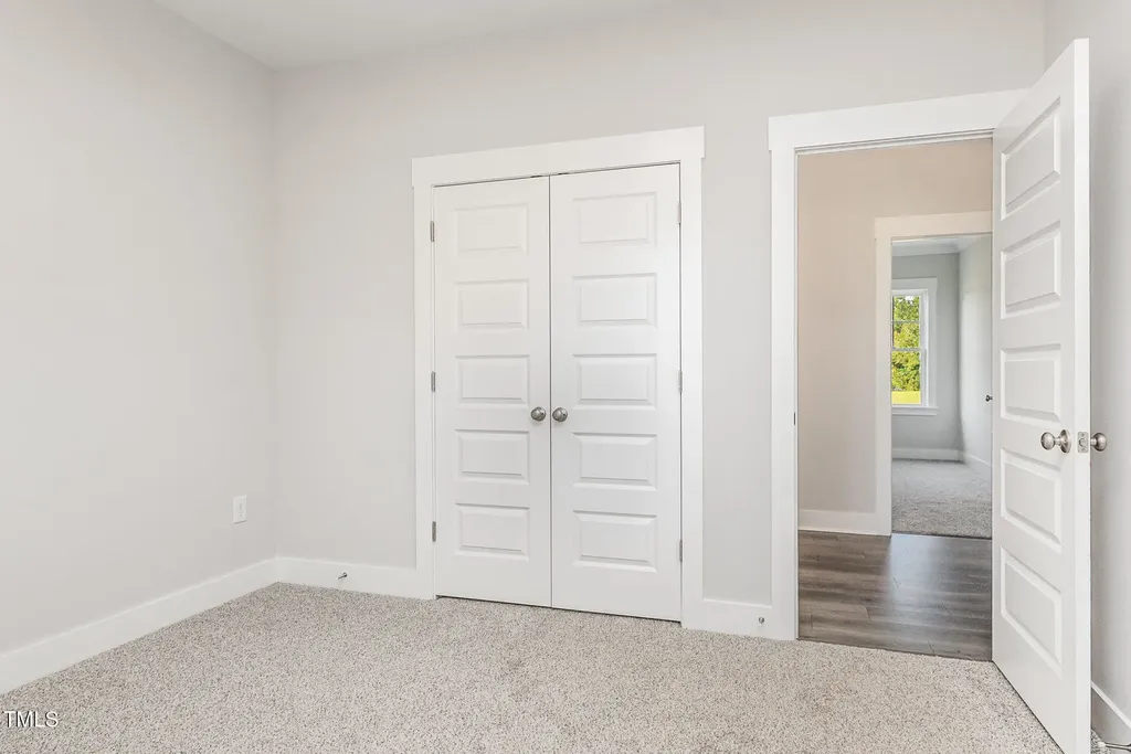 58 Royal Avenue Selma NC 27576