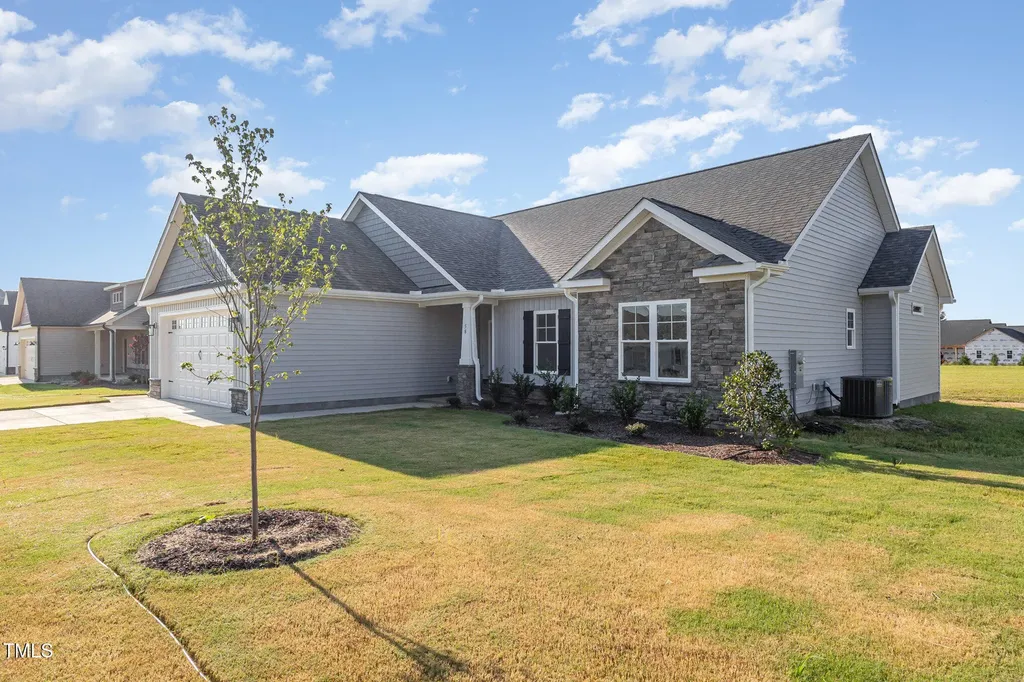 58 Royal Avenue Selma NC 27576
