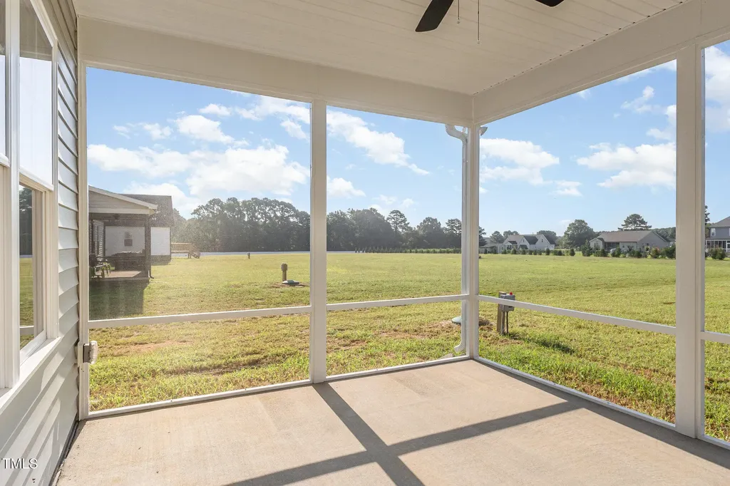 58 Royal Avenue Selma NC 27576
