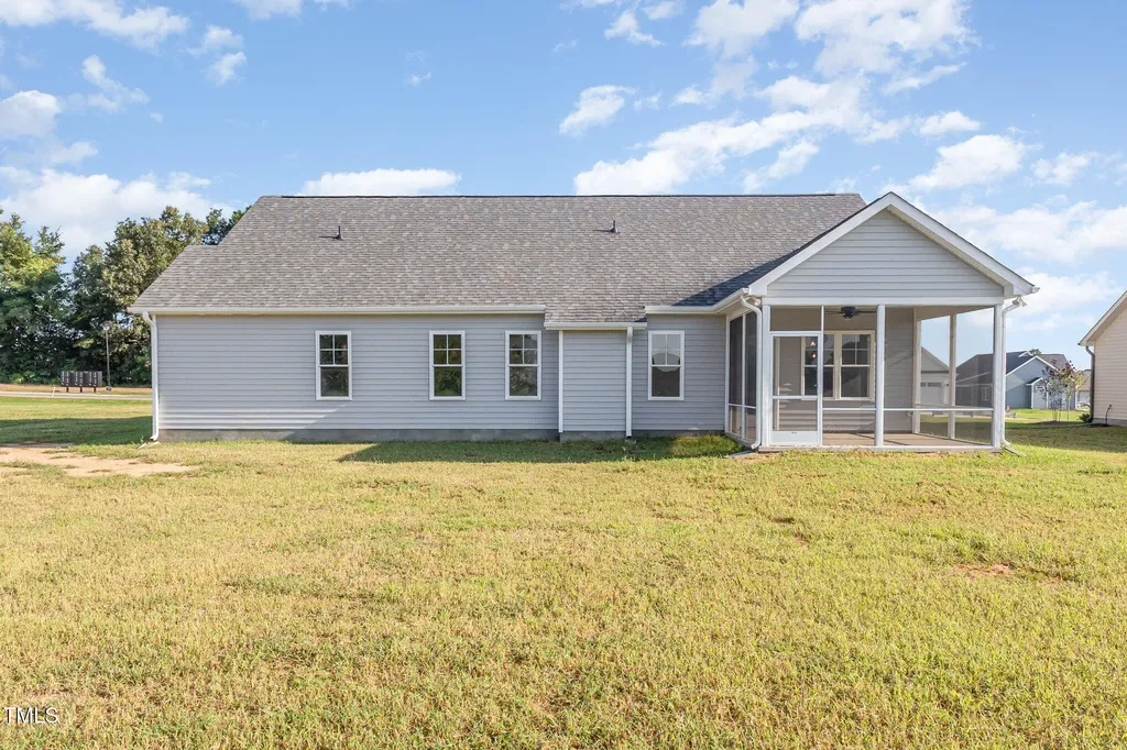 58 Royal Avenue Selma NC 27576