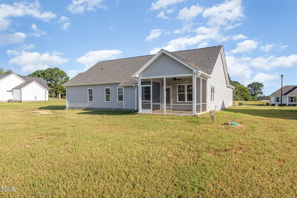 58 Royal Avenue Selma NC 27576