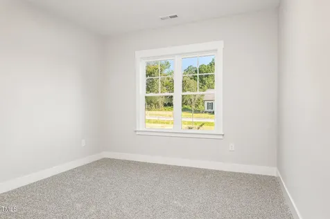58 Royal Avenue Selma NC 27576