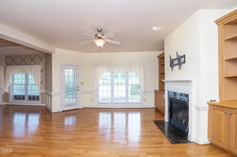 128 Crescent Drive Dunn NC 28334